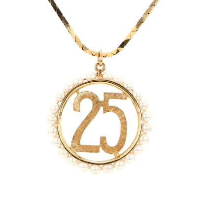 25th Anniversary Circle Pendant with Pearls