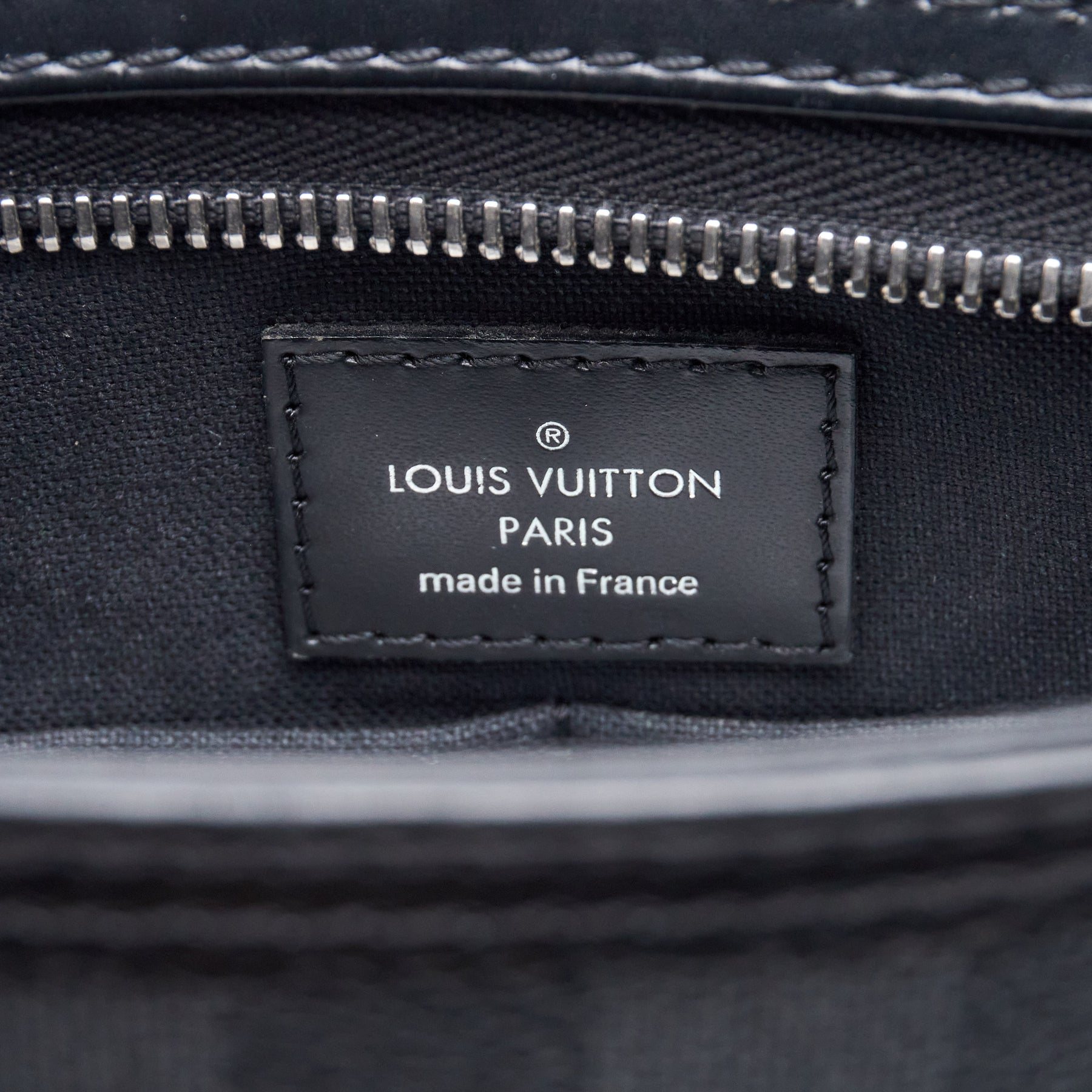 PREOWNED Authentic Louis Vuitton Saint Germain Crossbody Bag –